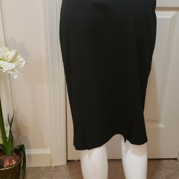 Skirt - Picture 5 of 8